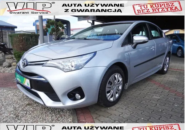 toyota zachodniopomorskie Toyota Avensis cena 42900 przebieg: 201000, rok produkcji 2015 z Sosnowiec